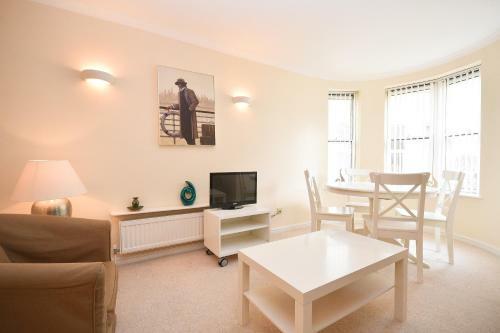 Town Or Country - Osborne House Apartments
