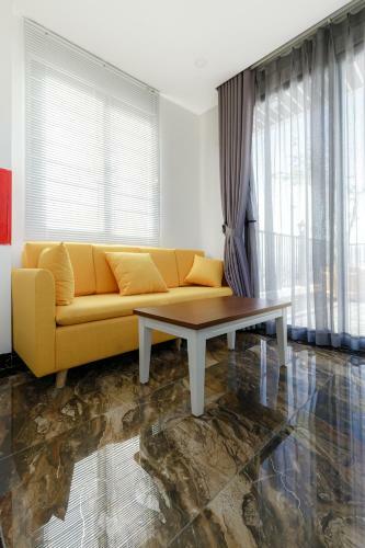 H?ng Th�nh Luxury Hotel & Apartments