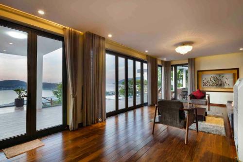 Mermaid Villas Nha Trang