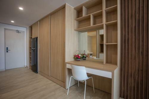 Golden Holiday Apartment