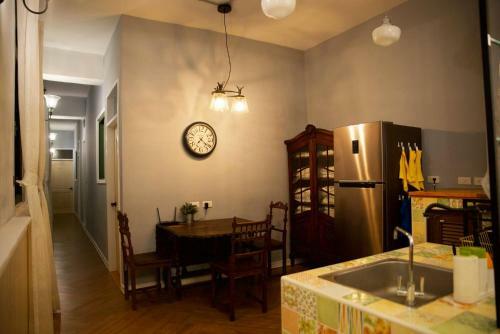 Fourteen Beds Hostel