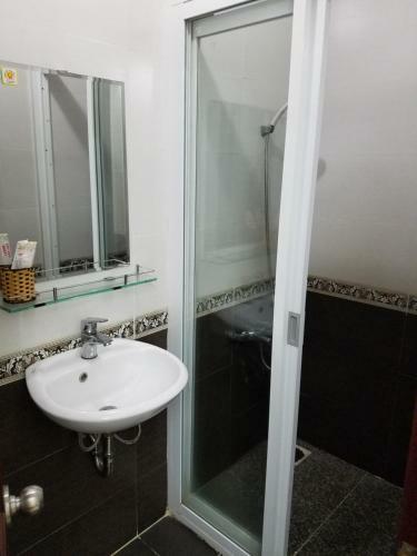 Dinh Dinh 2 Hotel