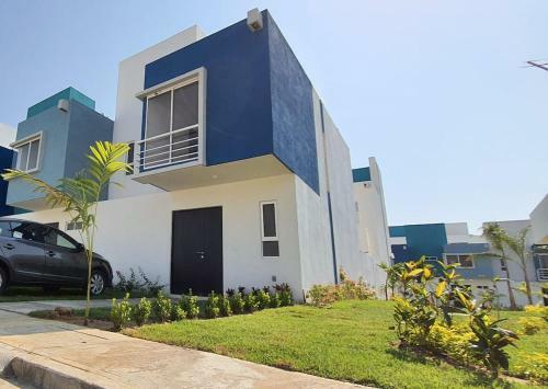 Beewolf Beach House