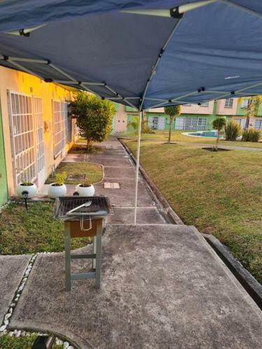 Hermosa Casa Con Alberca Y Jard�n By Dian
