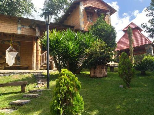 Caba�as Rancho Alegre Izote
