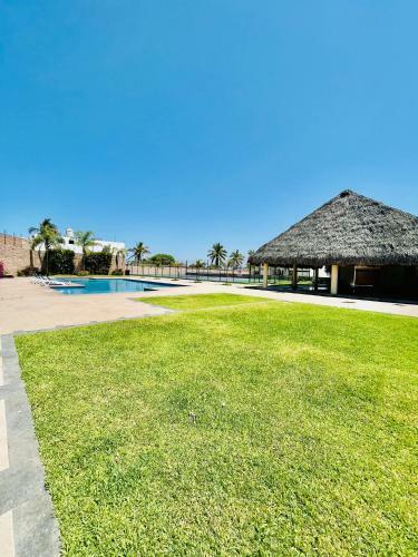 Casa Turquesa Pie De Playa Mazatlan (brujas)