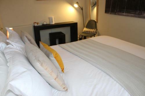 Hostal The Bendene