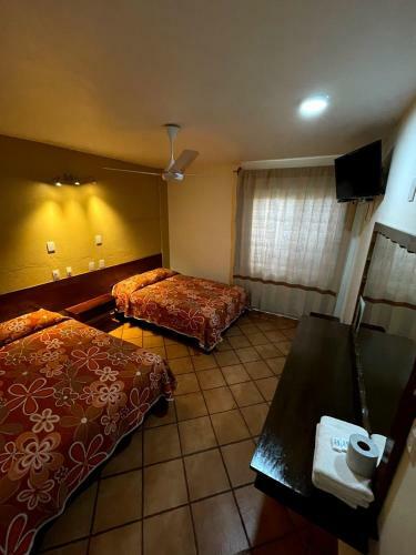 Hotel Bugambilias