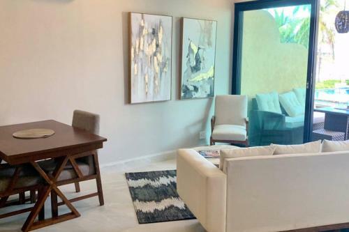 Apartamento New Condo On The Beach