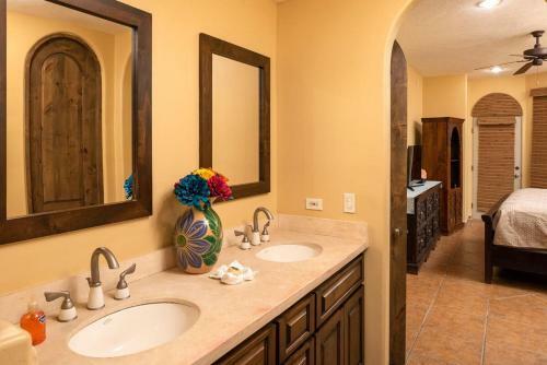 Bella Sirena 2br Be 604-v By Casago
