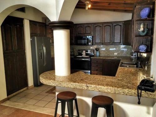 Gorgeous Beachfront Villa Rocky Point, Sandy Beach