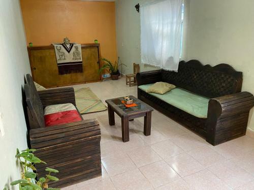 Preciosa Casa En Calle Privada Con Aparcamiento