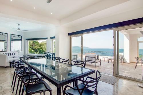 Bella Vista Villa 2 At Real Amapas