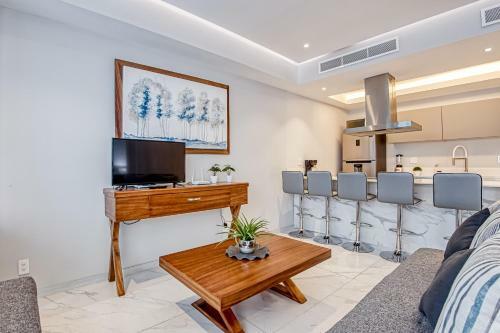 Breeze Easy At Nautico