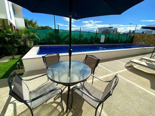 Apartamento Nuevo Con Alberca En Primer Piso