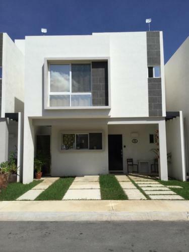 Jacuzzi Home, Holidays