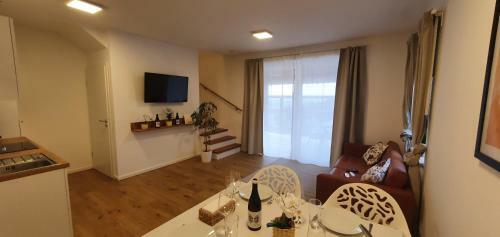 Apartamento Weingut & Ferienwohnungen Lenhard