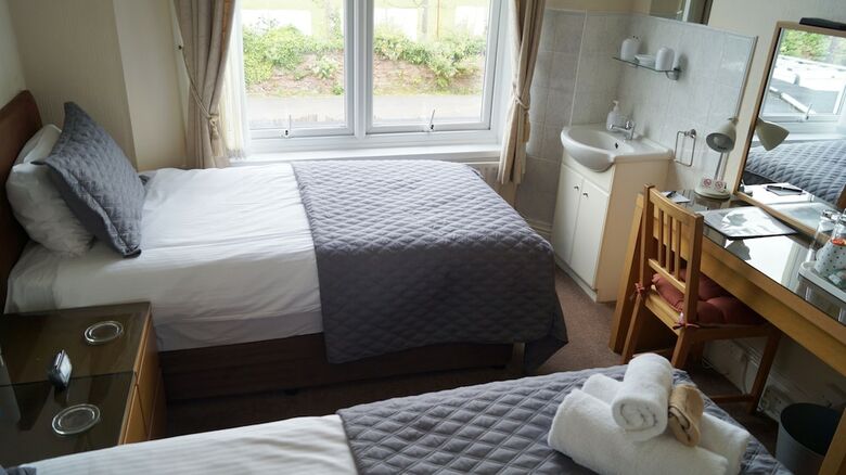 Hostal The Ashleigh Guesthouse