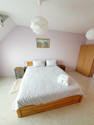 Malavi Square Top Center Apartment! Comfort&clean!