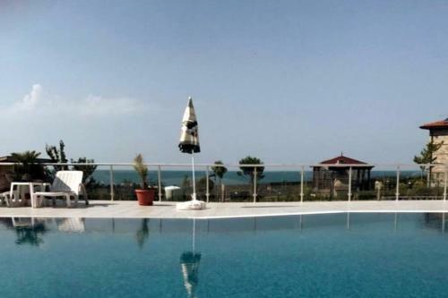 Seaview Dreamy Apartment With A Pool And Garden