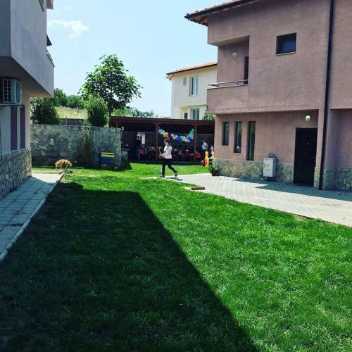 Hostal Pirin Private Houses