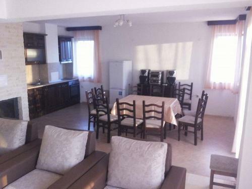 Hostal Pirin Private Houses