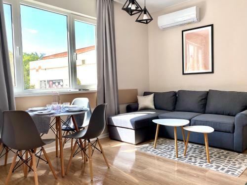 Top Centre Zara Apartment