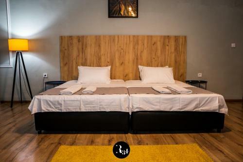 Hostal R34 Guest House
