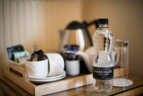 Ascot House Hotel