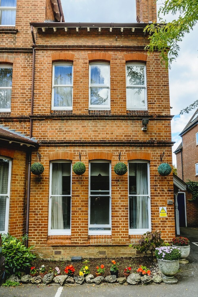 Bed & Breakfast St Margarets Hotel