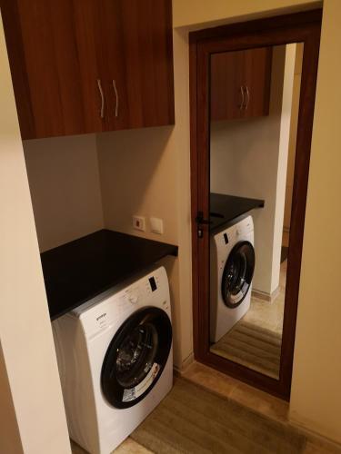 Business And Leisure Apartment In Mladost 2