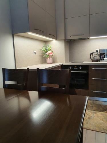 Boutique Apartment With Free Parking