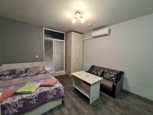 Sixty-nine Apartment - Student City