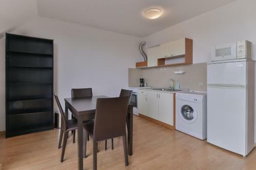Apartamento One-bedroom Maisonette With Spacious Terrace