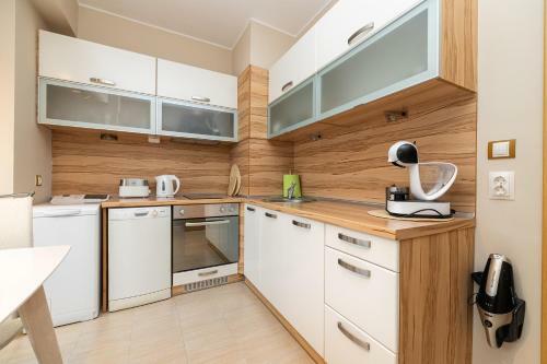 Green Park Apartment
