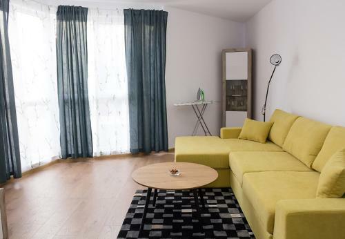 Apartamento ? Moderno ? 1 -bedroom With Parking & Patio