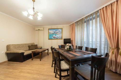Vazov Residence , Two Bedroom Top Centre Apartment