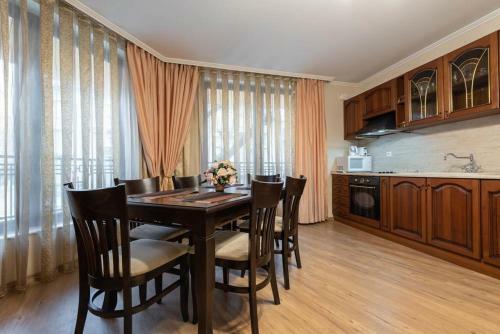 Vazov Residence , Two Bedroom Top Centre Apartment