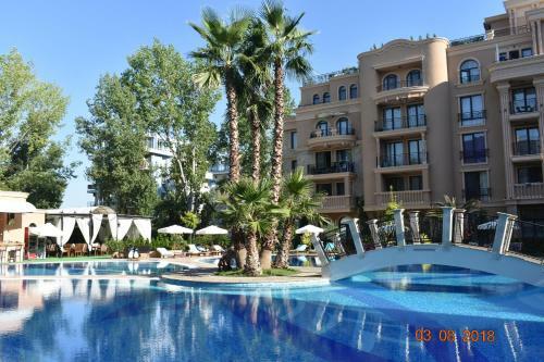 Aphrodite Gardens Apartments
