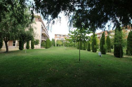 Holiday-orchid Menada Apartments