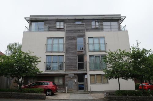 Alderman Apartments Cotham Lawn