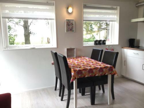 Apartamento ?in Oans Oefje? Parel In De Polder!