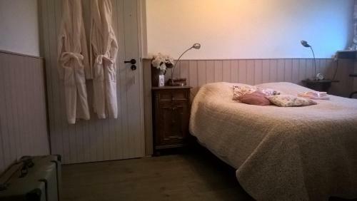 Bed & Breakfast Boerderijkamer Zwanebloem