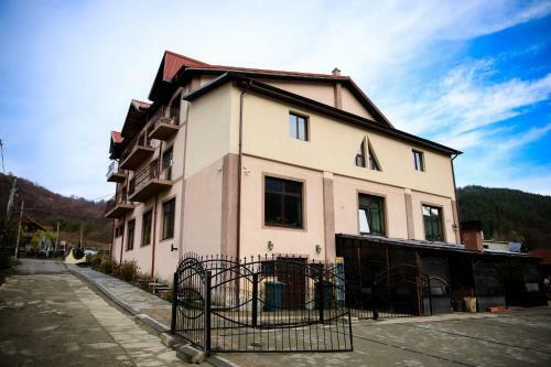 Hostal Pensiunea Grande Lepsa
