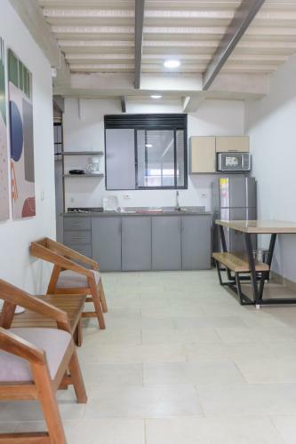 M1145 Aparta Suite Loft Amoblado