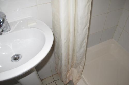 Hostal Chiswick Court Hotel - B&B