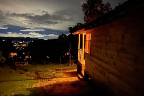 Un Refugio En Las Monta�as De Tabio