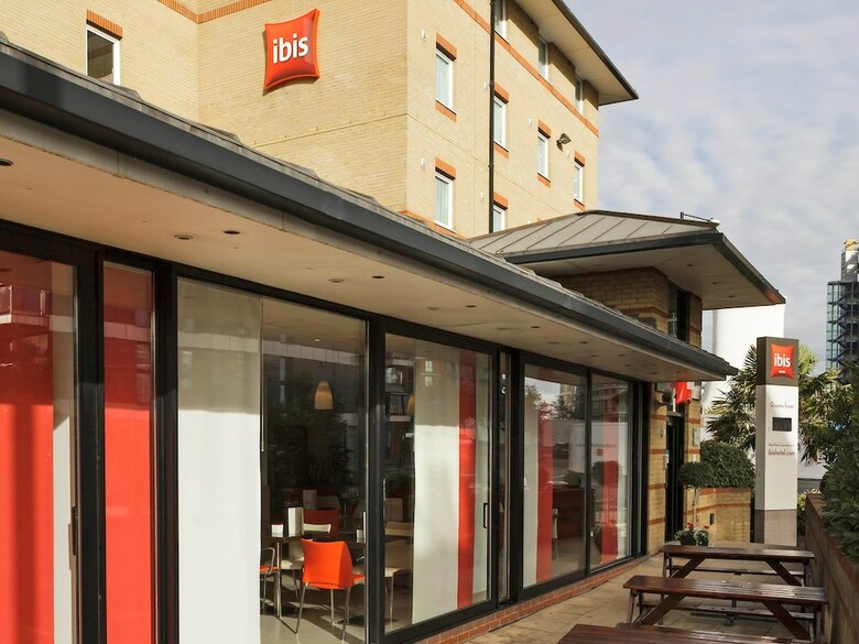 Hotel Ibis London Docklands Canary Wharf