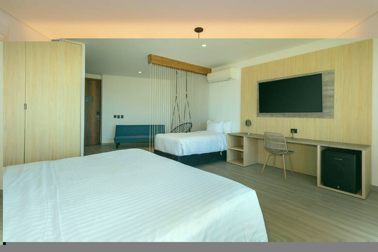 Sea Avenue Hotel