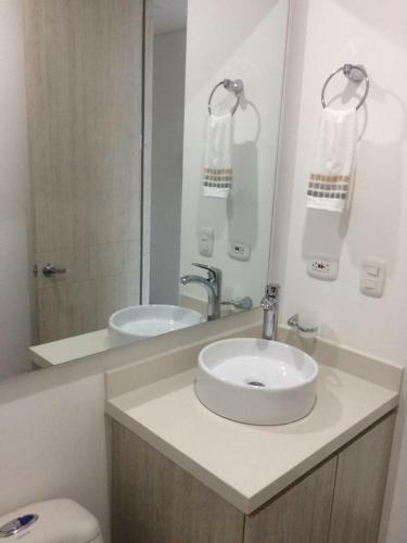 Apartamento De Lujo Nuevo En Sector De Bello Horizonte